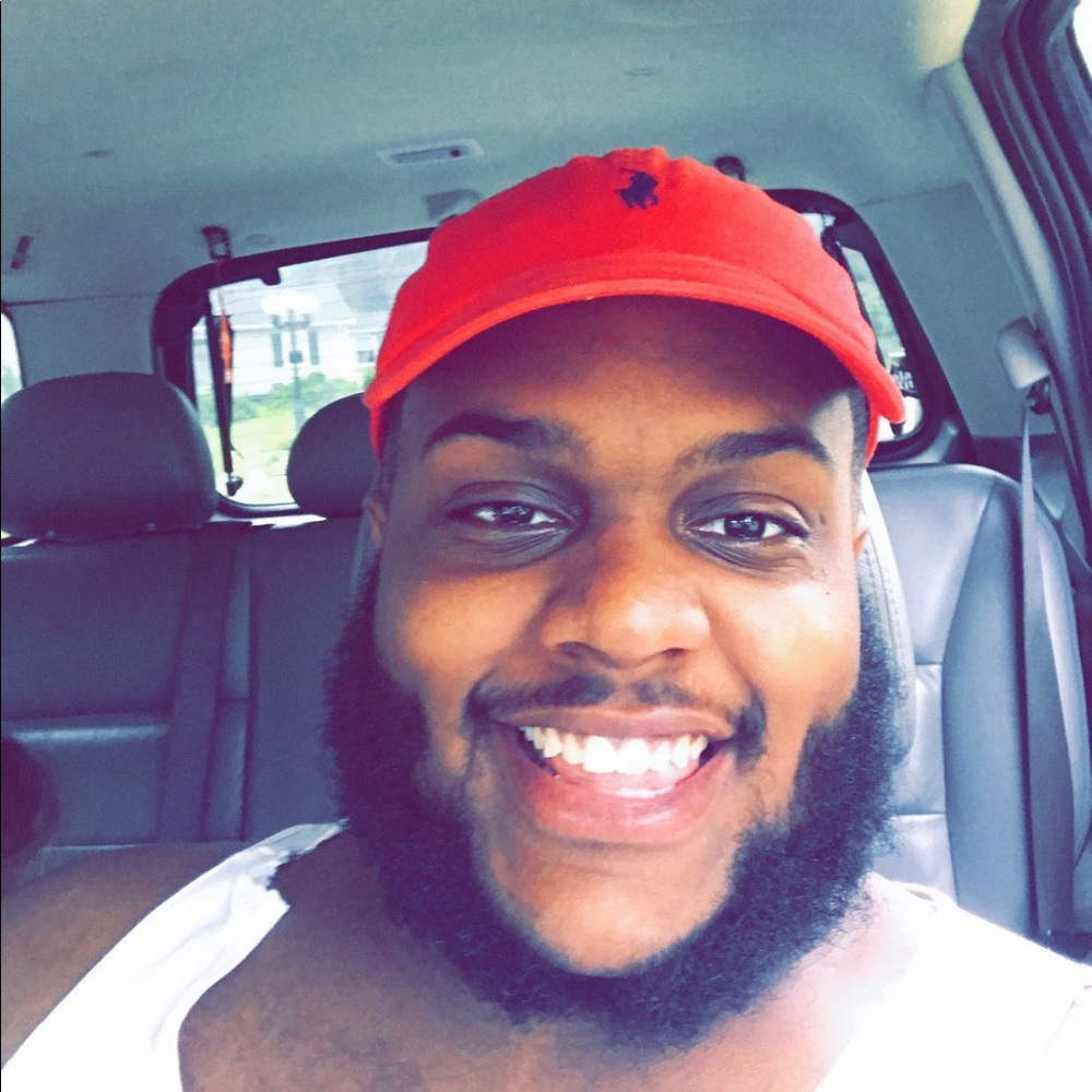 Meet your Posher, Elias